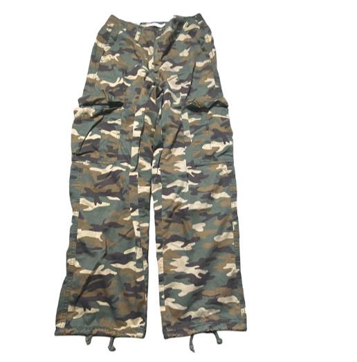 Levi's Women's '94 Baggy Camouflage Cargo Pants Green (Size 25 x 30)