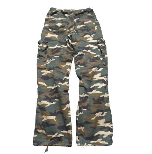 Levi's Women's '94 Baggy Camouflage Cargo Pants Green (Size 25 x 30)