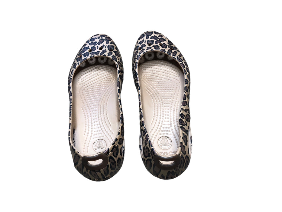 Crocs Kadee Beige Leopard Animal Print Slip-On Flats Women's (Size: 7) B63673