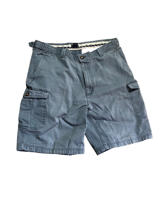 IZOD Men's Cargo 6-Pockets Shorts Gray (Size 38 x11)