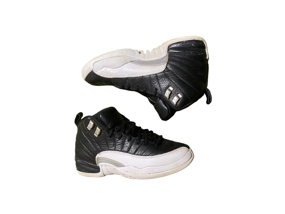 Jordan 12 Retro Playoffs Black White Basketball Shoes Boys (Sz: 4.5y) 153265-006