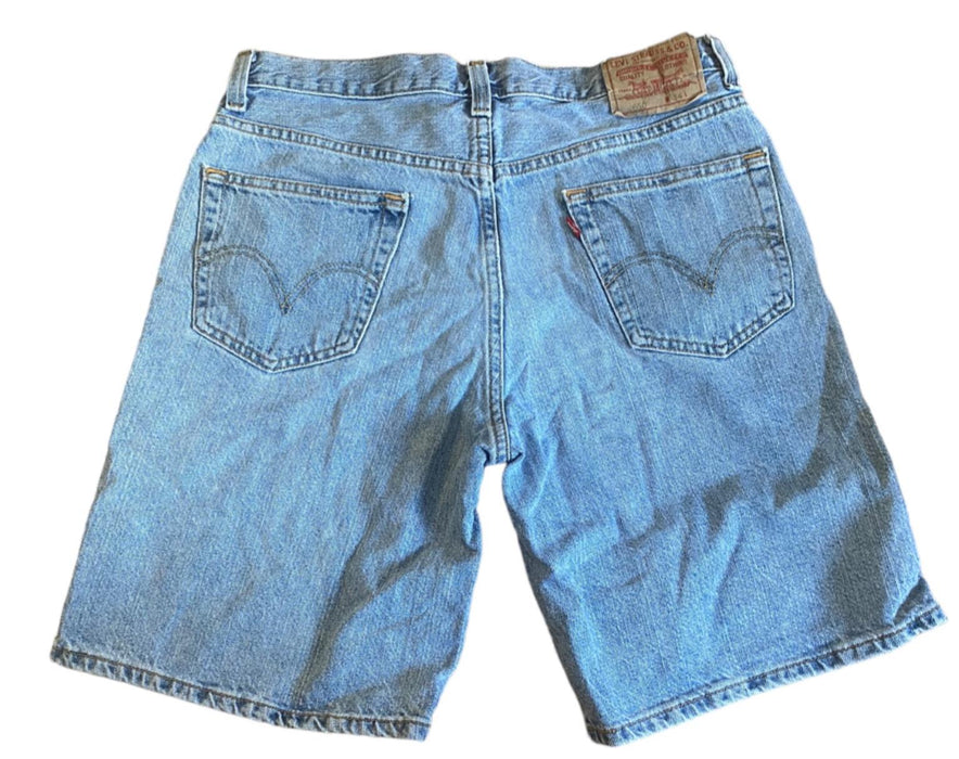 Levi's 550 Relaxed Fit Jean Shorts Medium Wash Blue (Size: 34 x 10)