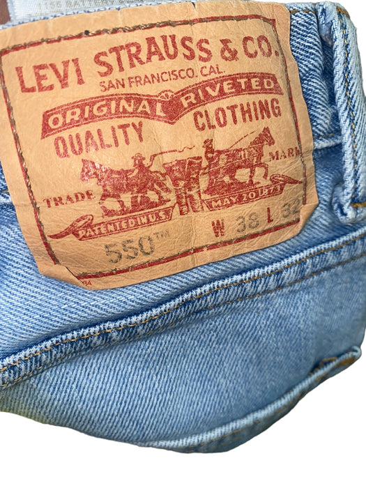 Levi's 550 Men's Relaxed Fit Light Wash Jeans Blue (Size: 38 x 32)