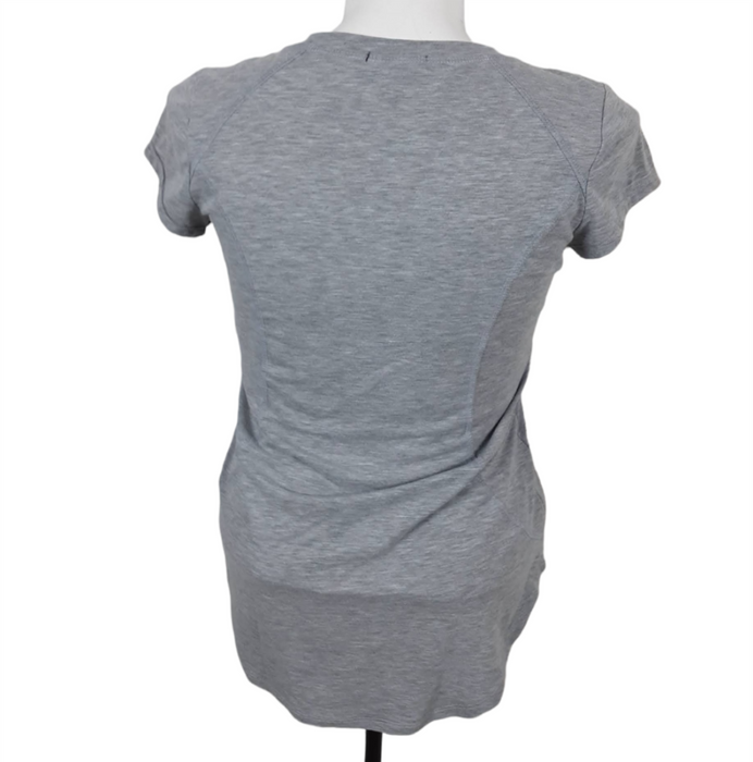 Ambiance Women's Gray Lightweight Top (Size: L)