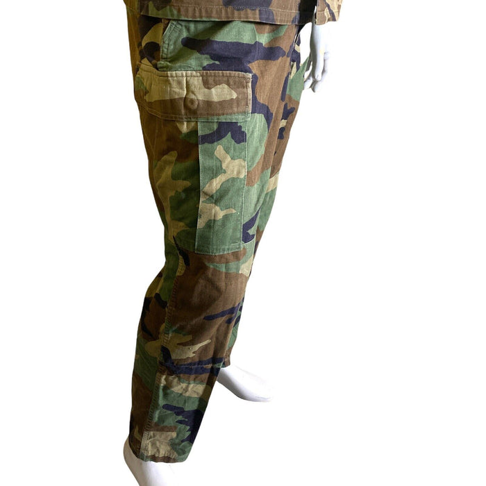 U.S Military Men's Vintage Woodland Camouflage Jacket & Trousers Set (Size: M/R)