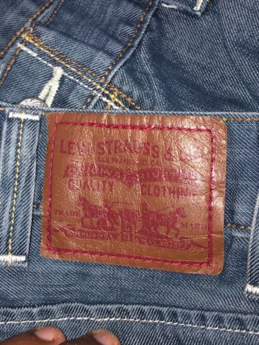 Levi Originals 514 Slim Straight Fit Med Wash Blue Jeans Men's (Sz: 38 x 32)