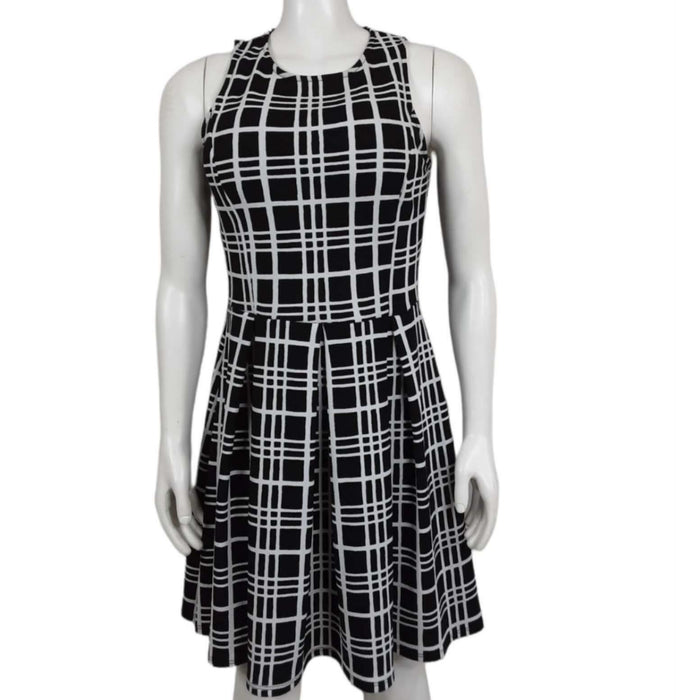 Soprano Women's Black/White Sleeveless Keyhole Plaid Dress (Size: M)