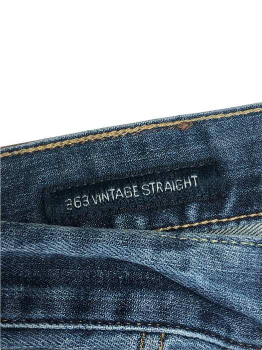 Lucky Brand 363 Vintage Straight Fit Med Wash Blue Jeans Men's (Size: 36 x 30)