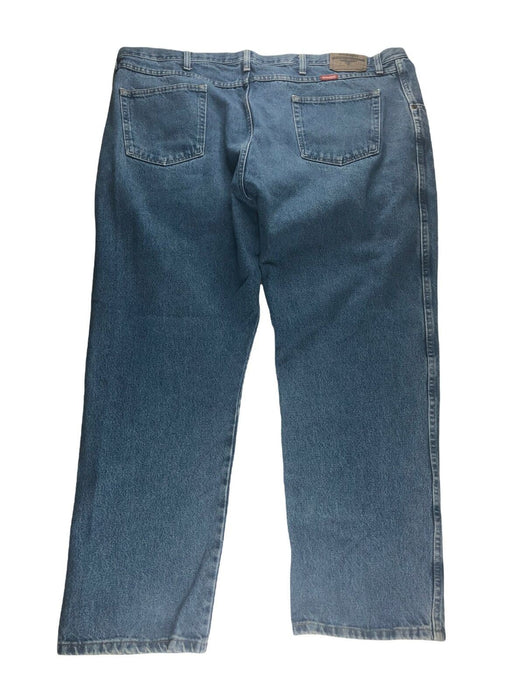 Wrangler Premium Regular Fit Medium Wash Blue Jeans (Size: 46 x 30) 96501DS