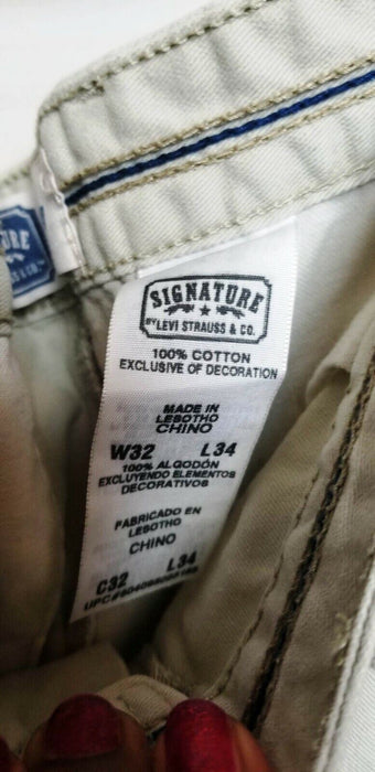 Levi's Signature | Beige Chino Pants | (Size: 32 x 34)