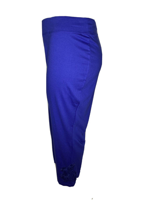 Avenue Leisure Plus | Violet Blue Floral Bottom Pants (Size: 30/32)