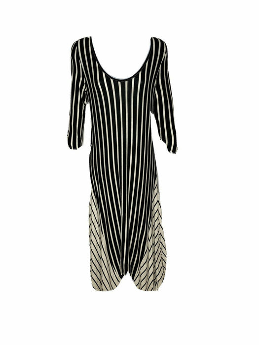 Love Ryan | White/Black Stripe 3/4 Sleeve Hanger Chief Dress (Size: S)