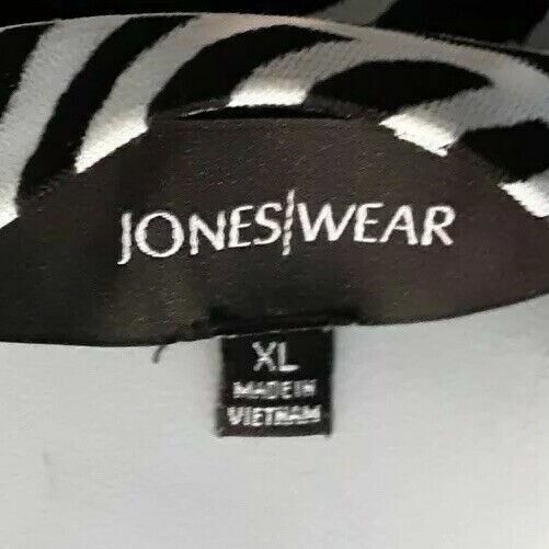 Jones Wear Black/White Palm Short Sleeve Tops (Size: XL)