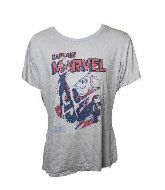 Marvel Gray Caption Marvel Short Sleeve Top (Size: L)