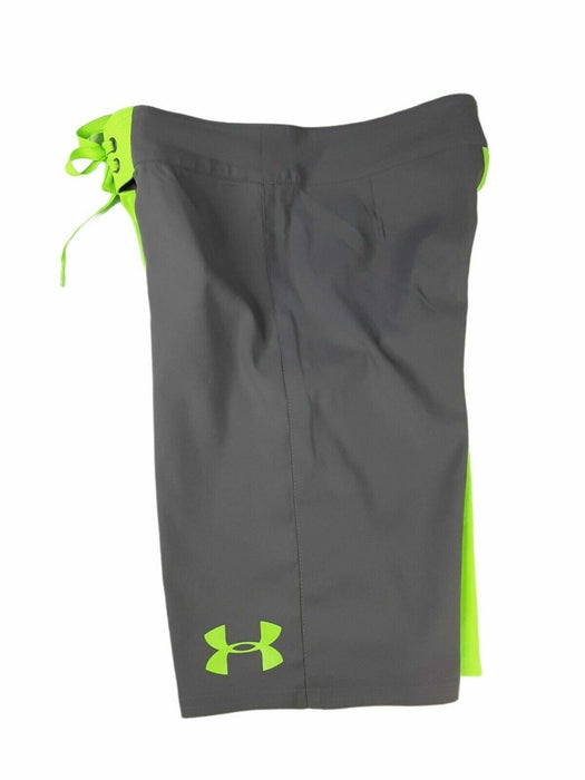 Under Armour Men Neon/Gray Heat Gear Loose Training Shorts (Size: 28 x 10 )