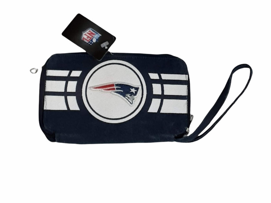 New England Patriots  NFL Women's Zip Organizer Wrist Wallet Red