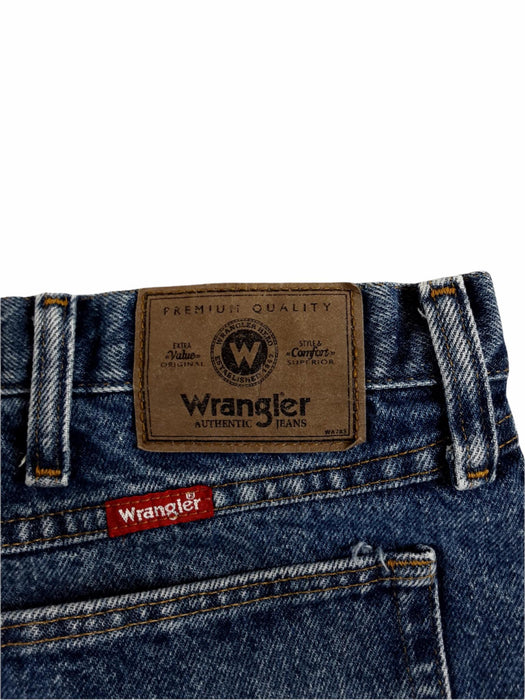 Wrangler Authentic Comfort Fit Medium Wash Blue Jeans (Size: 44 x 30) 9651JDS