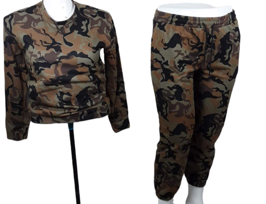 Sabrina Lauren NY Women's Camouflage 2 Pic Sweat Suit