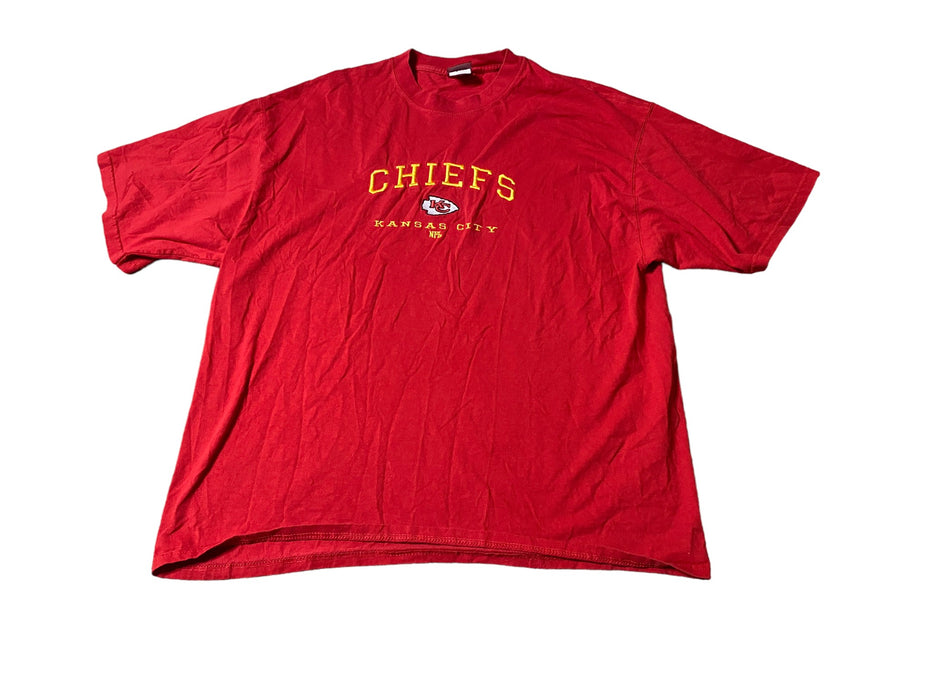 Kansas City Chiefs NFL Men's Embroidered Team Logo T-Shirt Red (Size: 2XL)