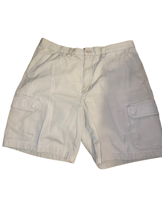 Chaps Men's Classic Fit Cargo Shorts Beige (Size: 38 x 9)