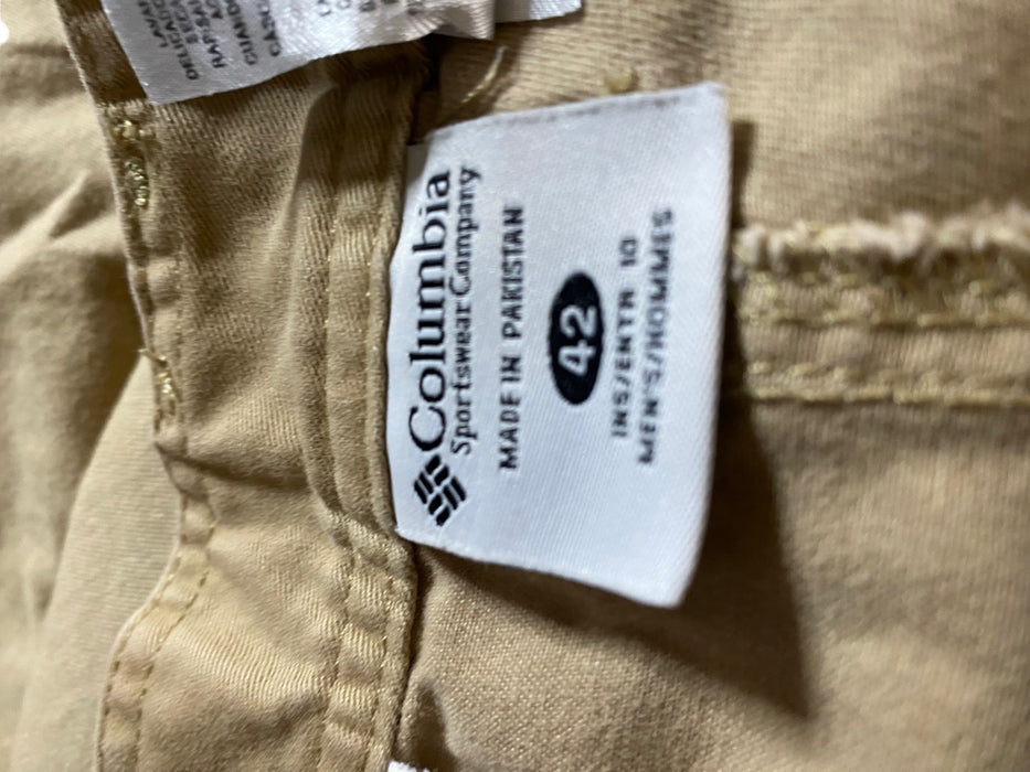 Columbia Sportswear Co Men's Cotton Cargo Shorts Tan (Size: 42 x 10)