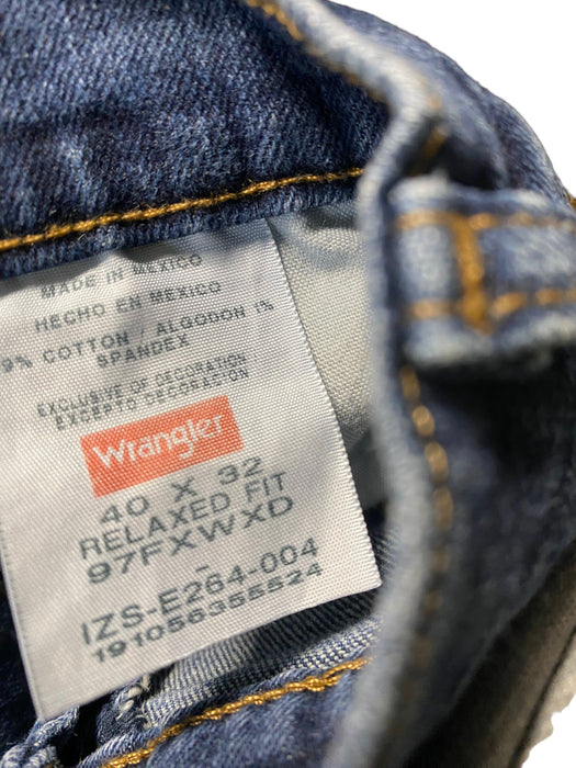 Wrangler Men's Relaxed Fit Flex Jeans Medium Wash Blue (Size: 40 x 32)