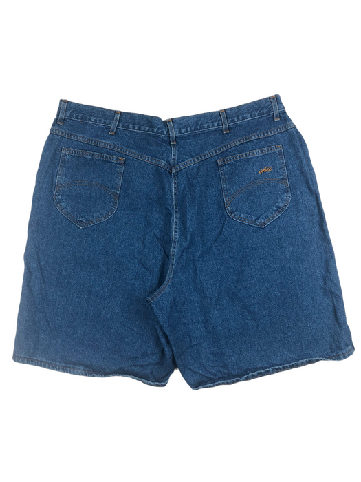 Chic Regular Fit Medium Wash Blue Denim Shorts Women's (Size: 26)